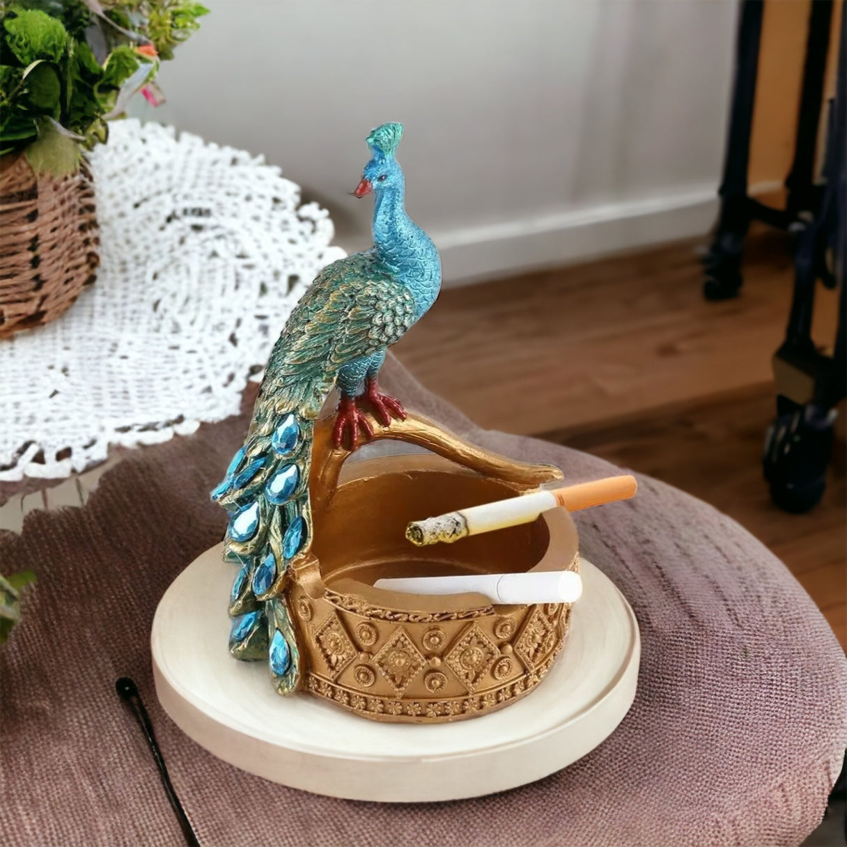 Kreativer Pfauen-Design Aschenbecher: Handgefertigte Tischdekoration