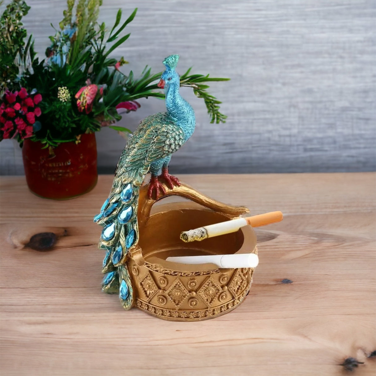 Kreativer Pfauen-Design Aschenbecher: Handgefertigte Tischdekoration