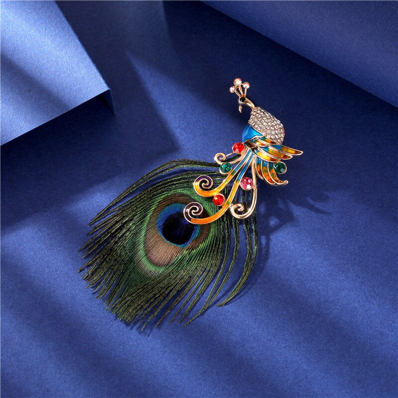 Vintage Peacock Feather Brooch with Crystal Rhinestones for Women: A Colorful Jewelry Gift
