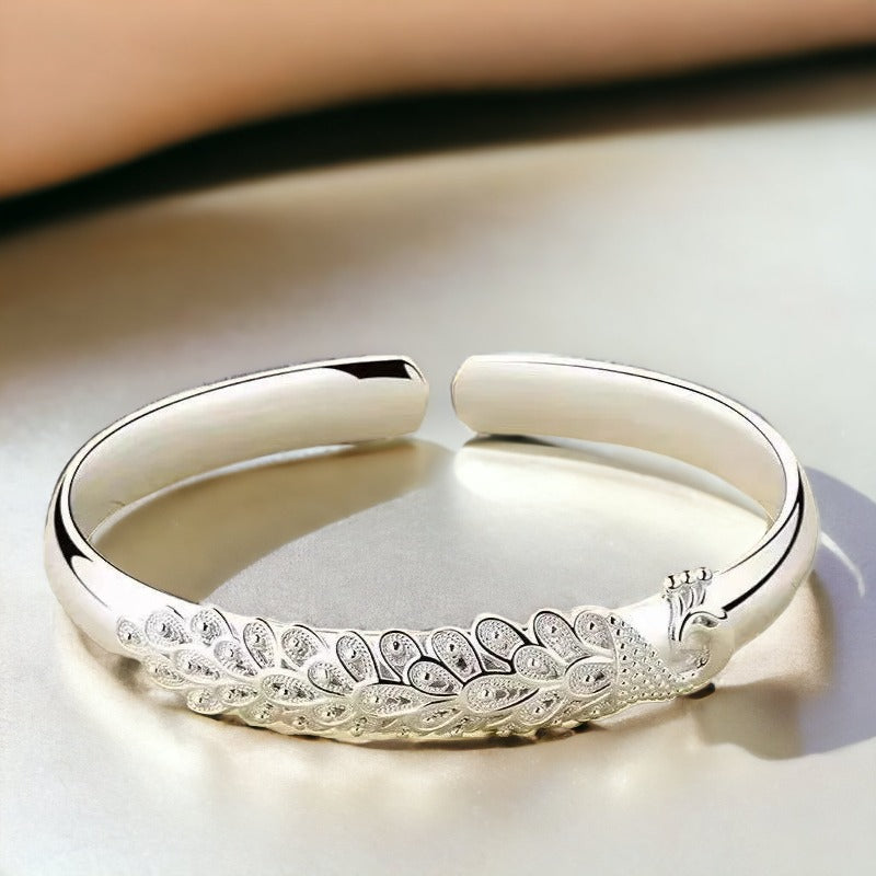 Eleganter Pfau Armreif aus 925 Sterling Silber