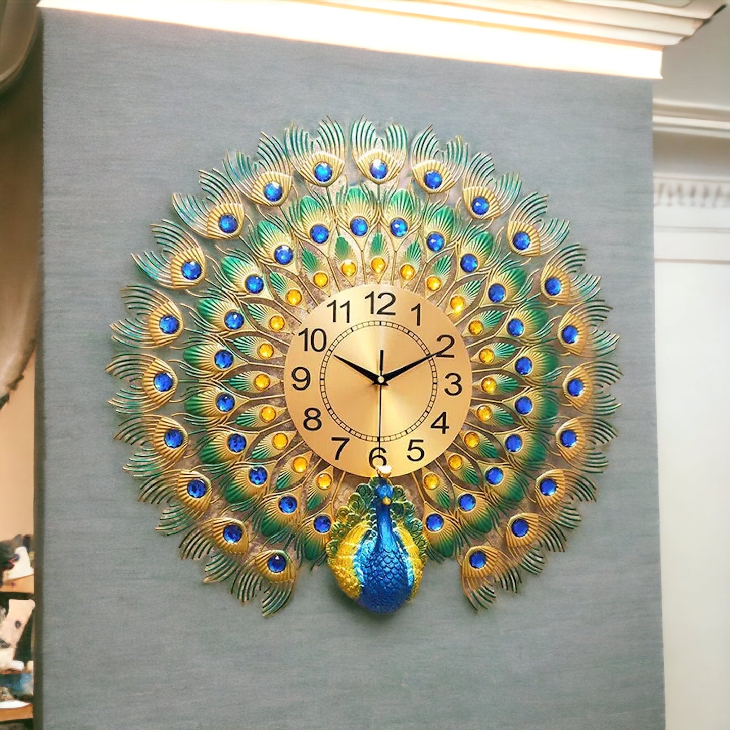 Kreative Pfauen-Wanduhr: Ein stilvolles Kunstwerk für dein Zuhause!