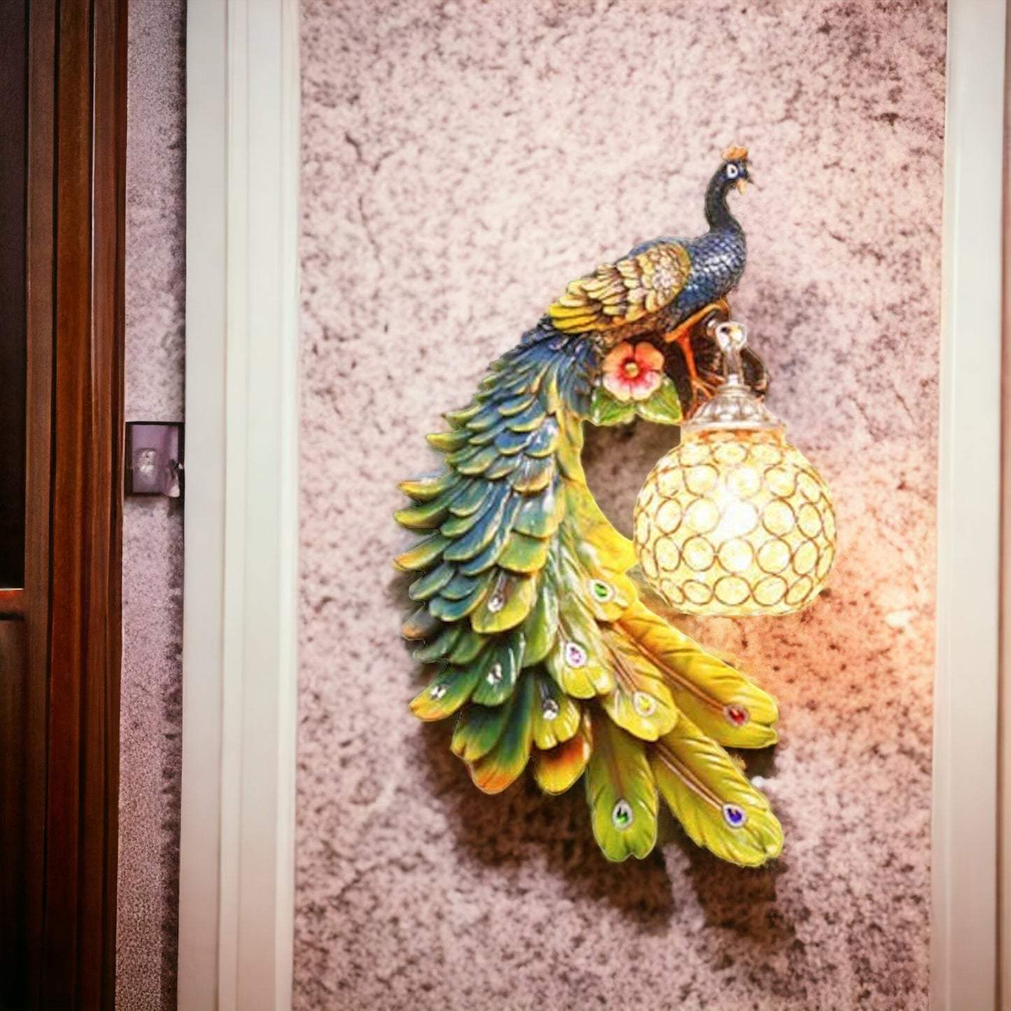 Retro-Pfau-Wandleuchte: Doppelte Farbpracht - Stilvolles Flair für Dein Zuhause