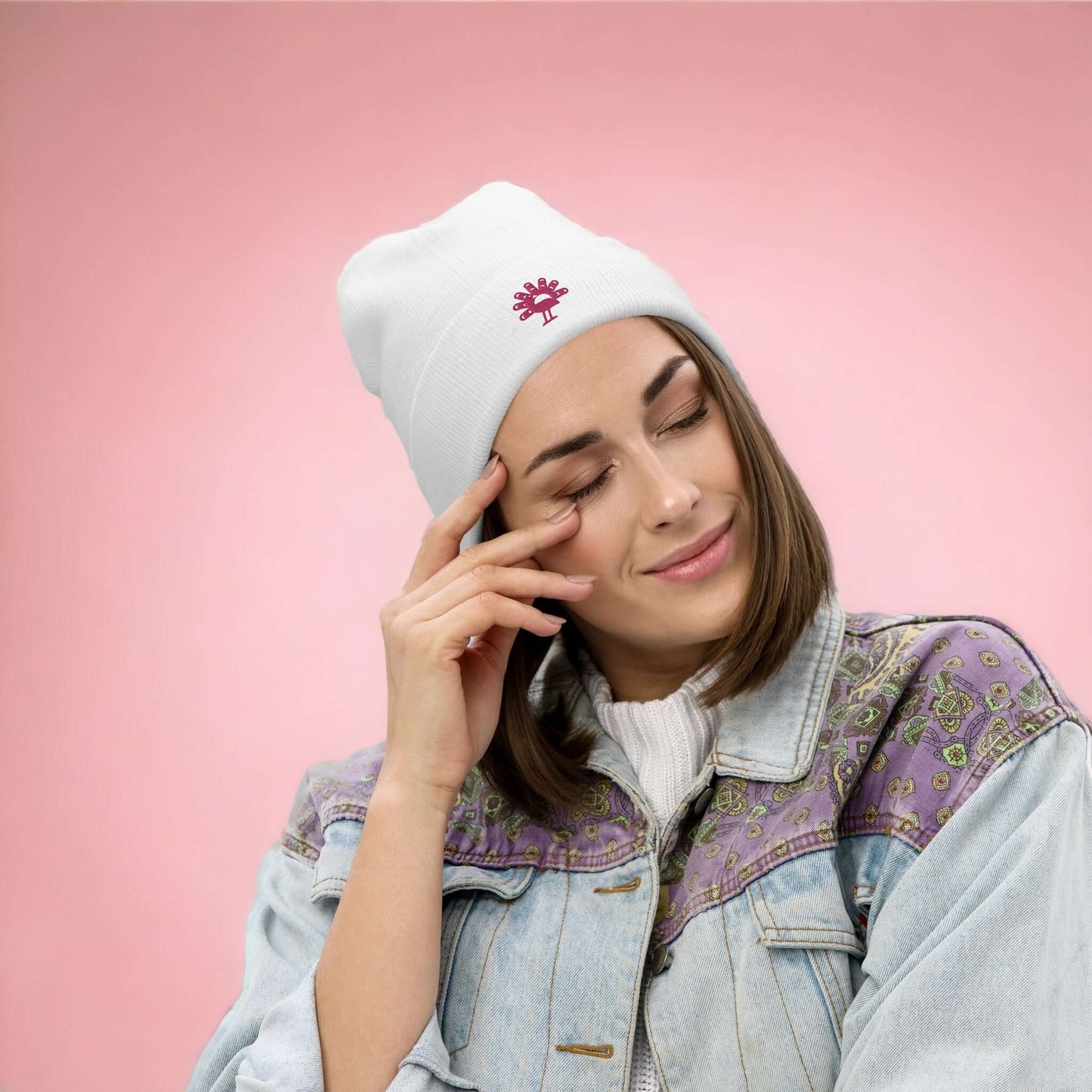Bestickter Beanie: Wärme trifft auf Stil