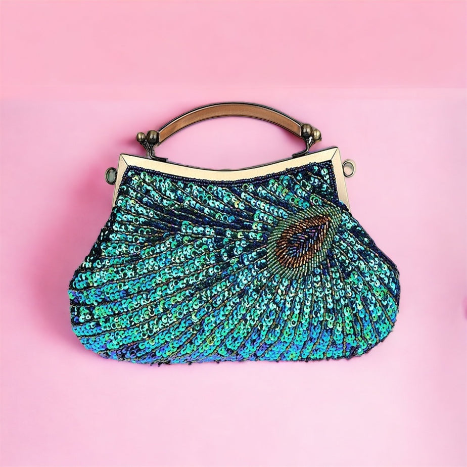 Elegante Abendtasche mit Pfauenmuster und Perlenverzierung