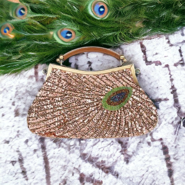 Elegante Abendtasche mit Pfauenmuster und Perlenverzierung